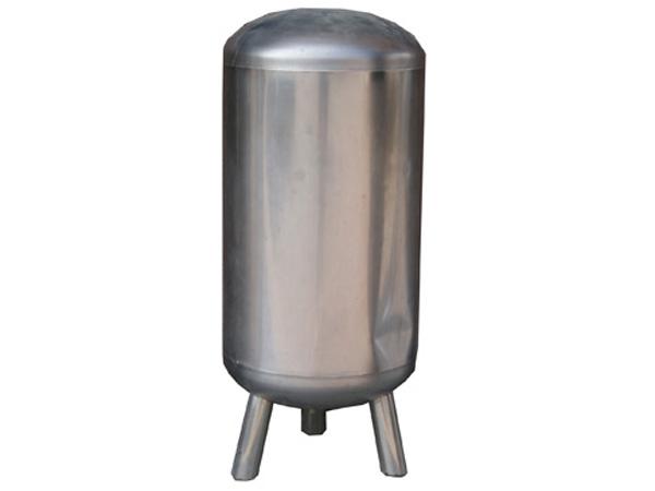 产品区域:山东 发布时间:2015-06-07 有效期限:长期有效 烟台市压力容器厂是集科工贸服务于一体,主要从事热力能源设备的开发研究,生产制造和销售以及设备安装、修理、国内商贸服务等。本厂主要生产产品有全自动燃气(燃油)热水锅炉,环保节能型燃煤热水锅炉,防锈蚀海水加热锅炉等。其锅炉产品可广泛应用于机关、学校、企事业单位、宾馆。 自建立以来始终坚持以科技为先导,以质量拼市场的经营理念,吸纳聚集多名高级技术及管理人才,积极引进国际最先进的热力产品。本厂还与西安交通大学、青岛海洋学院,