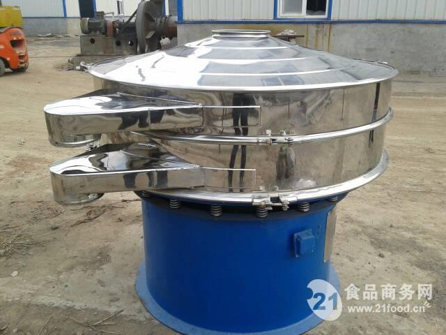新乡市高卓振动设备有限公司,是一家专业生产振动筛分及相关振动设备的企业。公司地处中原, 这里人杰地灵、物华天宝,境内有京广、新太、新荷三条铁路干线及京珠、晋新等多条高速公路和107国道交穿而过,地理位置优越,交通通讯发达,具有得天独厚的人文和自然优势。 我公司是集技术研发、加工制造为一体的民营企业,以专业生产开发振动筛分设备而亨誉国内外。公司主要致力于振动筛、输送机、提升机、振动电机、振动平台设备及其它相关配套产品的设计、制造与安装调试。公司拥有先进的生产设备,雄厚的技术力量,现代化的检测手段,完善的售后
